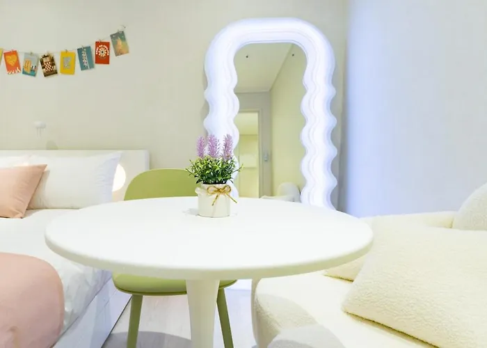 On&on ㅡ Hongdae, Gyeongbokgung, Sinchon アパート